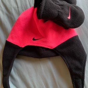 Nike Hat And Mitten